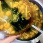 ゆるり 温かいものを食べようね バイオレンス