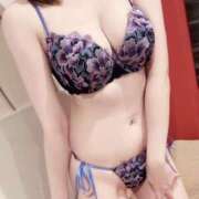 ヒメ日記 2024/12/29 09:01 投稿 りんご アリスカフェ