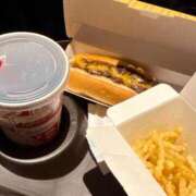 ヒメ日記 2026/04/09 17:01 投稿 りんご アリスカフェ