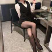 ヒメ日記 2025/04/12 17:39 投稿 藤咲　るみ OLピンクコレクション