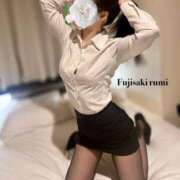 藤咲　るみ 🈳14時〜16時 OLピンクコレクション