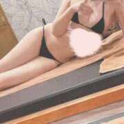 ヒメ日記 2025/12/19 11:11 投稿 みみ プールサイド