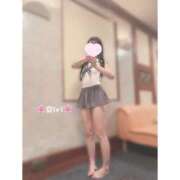 ヒメ日記 2025/04/18 12:03 投稿 花乃　りり 妄想する女学生たち 梅田校