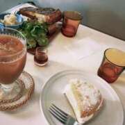 ヒメ日記 2025/10/08 08:45 投稿 アオ 贅沢なひと時