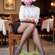 りかこ ちゃんと知ってるよ…？🥰 パンスト熟女はいやらしい