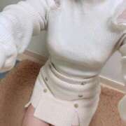 ひろな すべすべの季節に 乳首愛撫専門店「五反田シルキータッチ」