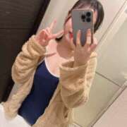 ヒメ日記 2024/12/22 12:01 投稿 まほ プールサイド