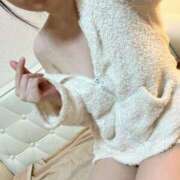 ヒメ日記 2025/04/30 12:12 投稿 まほ プールサイド