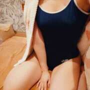 ヒメ日記 2026/03/15 12:00 投稿 かえで プールサイド