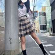 三上まこ 花粉症ピンチ！！！！ JKリフレ東京 秋葉原本店