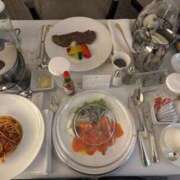 初音おうか こんばんわ。仲良しさんとご飯🍚 皇帝別館（こうていべっかん）