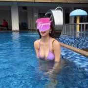 かれん 待機してます♡ 東京御苑