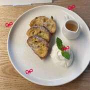 みゆ 🍞🍴⑅*॰ॱ 花夫人