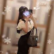 ゆず 🦋本日お休み!!🦋朝起きたら脱げてた話🐏🤍 abc＋