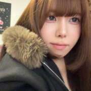 りぃ 本日出勤︎💕︎ サクラムーン