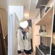 ヒメ日記 2024/12/13 13:17 投稿 える 学校帰りの妹に手コキしてもらった件 谷九