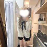 ヒメ日記 2024/12/15 11:01 投稿 える 学校帰りの妹に手コキしてもらった件 谷九