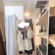 ヒメ日記 2024/12/17 21:34 投稿 える 学校帰りの妹に手コキしてもらった件 谷九