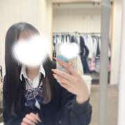 ヒメ日記 2025/05/07 13:01 投稿 える 学校帰りの妹に手コキしてもらった件 谷九