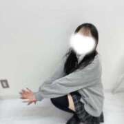 ヒメ日記 2025/05/22 08:23 投稿 える 学校帰りの妹に手コキしてもらった件 谷九