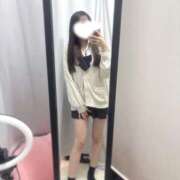 ヒメ日記 2025/11/11 21:31 投稿 える 学校帰りの妹に手コキしてもらった件 谷九