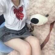 える 最速🈳 学校帰りの妹に手コキしてもらった件 谷九