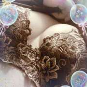 あられ 働き方改革🤫 ぷるるん小町 京橋店