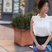 優彩(ゆあ) 優彩です。土曜日出勤の件です。 人妻出逢い会 百合の園 山の手本店