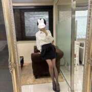 優彩(ゆあ) 優彩です。スーツ出勤の日のお知らせ 人妻出逢い会 百合の園 山の手本店