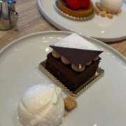 いおり 🧁*.゜ 制服これくしょん