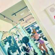 ヒメ日記 2025/03/15 22:31 投稿 ひかり プールサイド