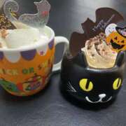 ヒメ日記 2025/10/16 11:47 投稿 ひかり プールサイド