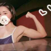 ヒメ日記 2025/11/22 11:34 投稿 ひかり プールサイド