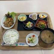 ★小柄なOL系 『 あみちゃん 』 こんばんは ママにおまかせ「マニアック専科」