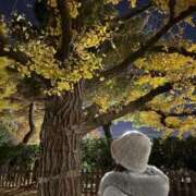 ヒメ日記 2025/03/15 18:37 投稿 里田まい 全裸美女からのカゲキな誘惑