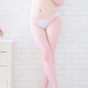 ヒメ日記 2025/04/04 13:12 投稿 里田まい 全裸美女からのカゲキな誘惑