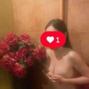 ヒメ日記 2025/10/13 15:42 投稿 里田まい 全裸美女からのカゲキな誘惑