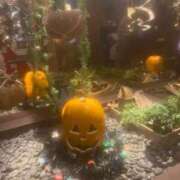 ヒメ日記 2025/10/31 20:23 投稿 里田まい 全裸美女からのカゲキな誘惑