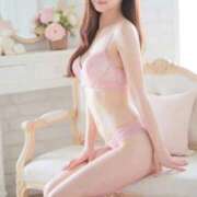 ヒメ日記 2025/12/07 12:42 投稿 里田まい 全裸美女からのカゲキな誘惑