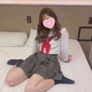 ヒメ日記 2025/05/15 20:11 投稿 えま 学校帰りの妹に手コキしてもらった件 谷九