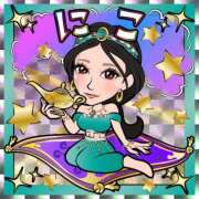 にこ 緊急事態発生🚨 The White