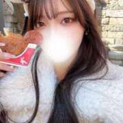 ユリ 17時半〜🈳 シャングリラ