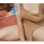 ヒメ日記 2024/12/31 15:33 投稿 みさき もしも素敵な妻が指輪をはずしたら・・・カーラ