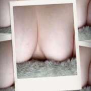 みさき ♪ ﾋﾟｰﾝﾎﾟｰﾝﾊﾟｰﾝﾎﾟｰﾝ↑ もしも素敵な妻が指輪をはずしたら・・・カーラ