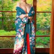 彩乃 ㊗️成人の日🌹 夕月