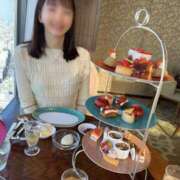 里帆 💐🩷りほぴの日記 夕月