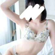 あおい ‎🤍4月の出勤予定🌸 夕月