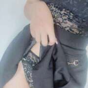 ヒメ日記 2025/10/07 09:05 投稿 伊藤ななせ 全裸美女からのカゲキな誘惑