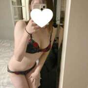 ヒメ日記 2025/08/12 18:29 投稿 あかね【どこでも舐める美人】 はぁとぶる