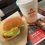 ヒメ日記 2025/04/23 09:30 投稿 まい 性腺熟女100％（デリヘル市場）